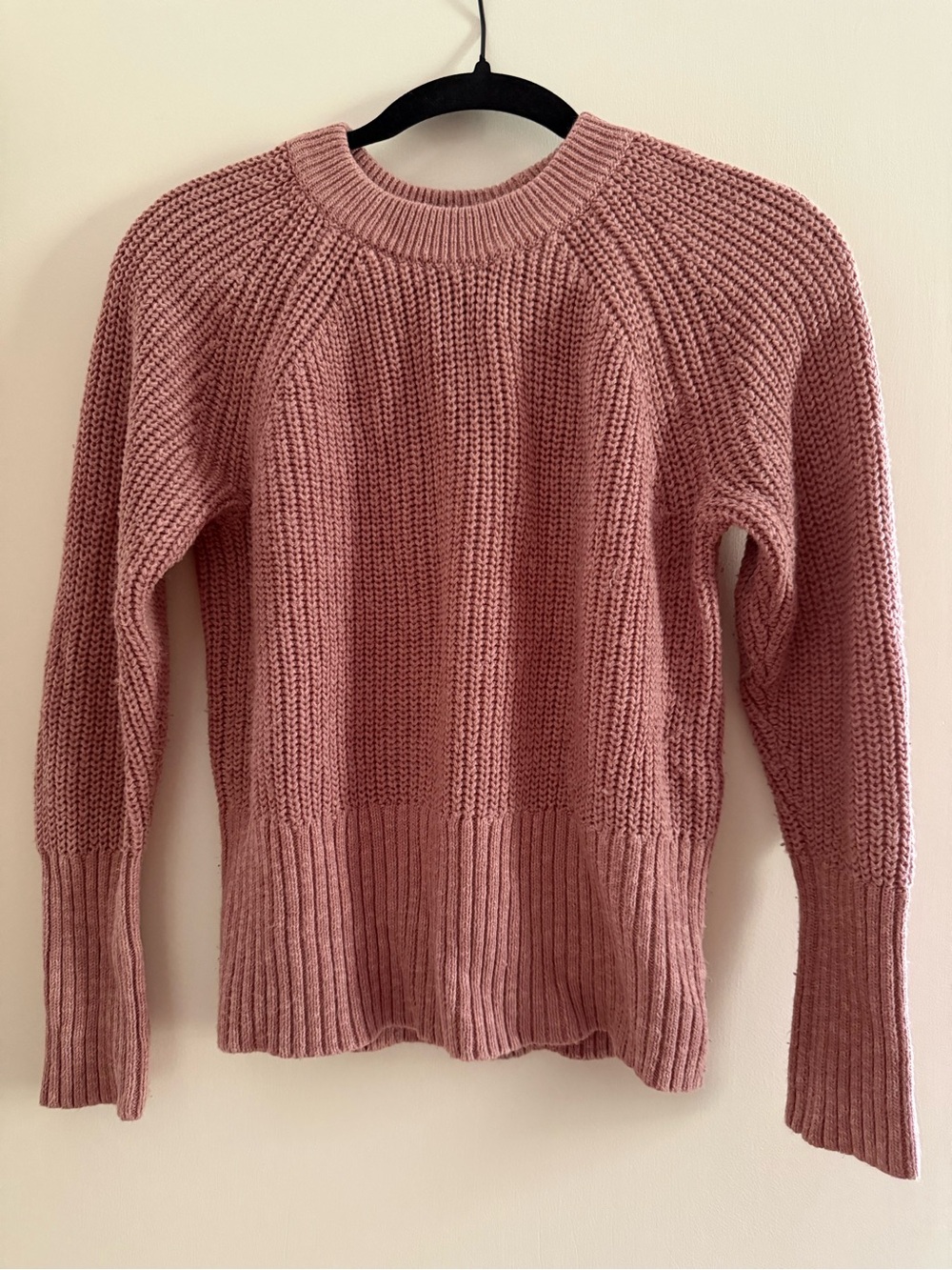 Universal Thread Rose Pink Crewneck Sweater